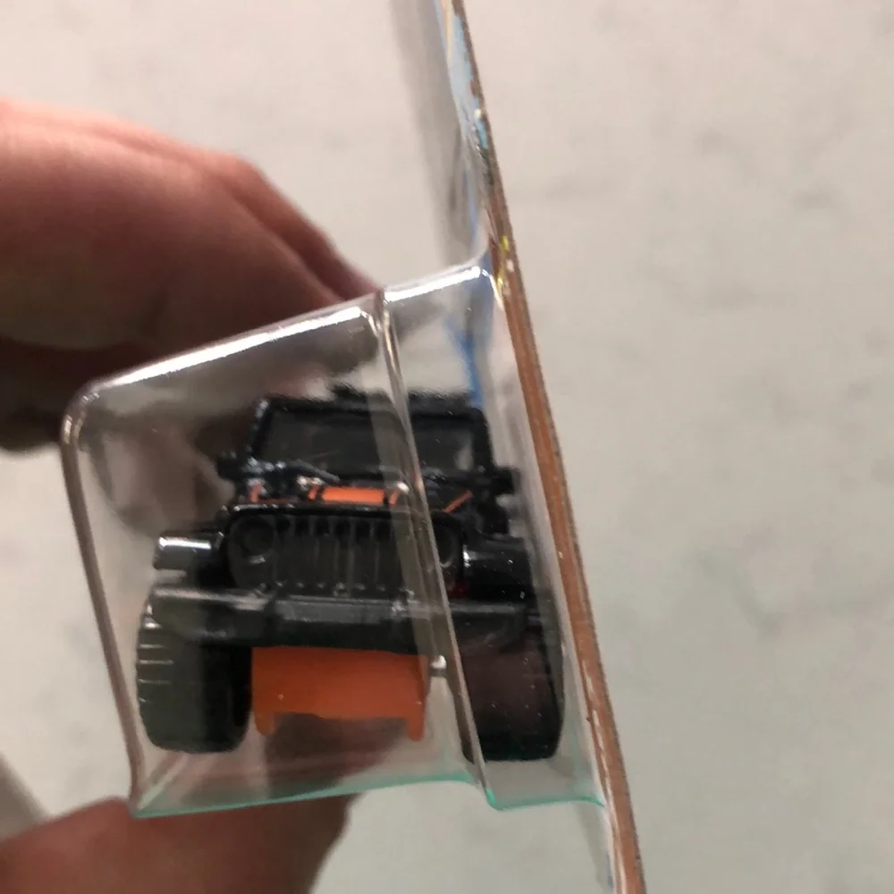 '20 Jeep Gladiator Toy Car - Black and Orange